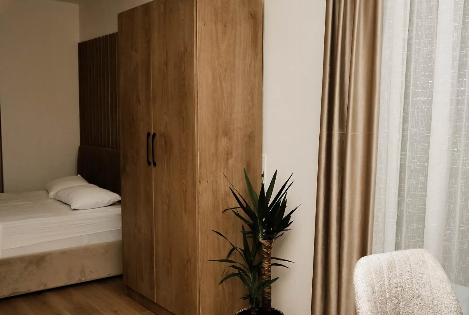 Apartment Bulevardi Blu Kamez 3